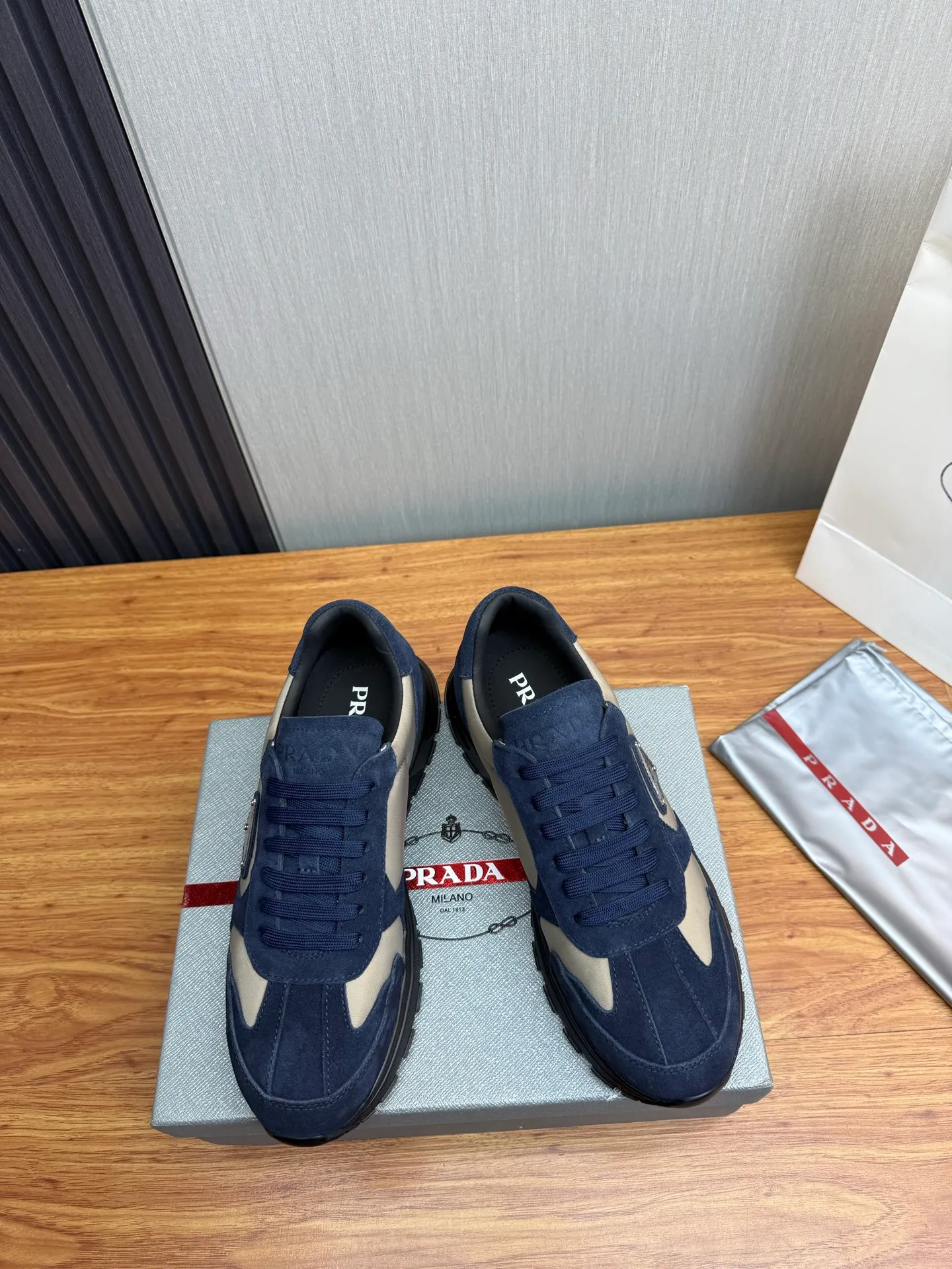 Men's shoes 560💰 [PRADA] Popular items in men's shoe counters, synchronized with the official website, 1 high-quality shipment ✔️Original cowhide + cowhide lining, 1🆚1 replica, original sole, 38-45 (45 customized, non-refundable)